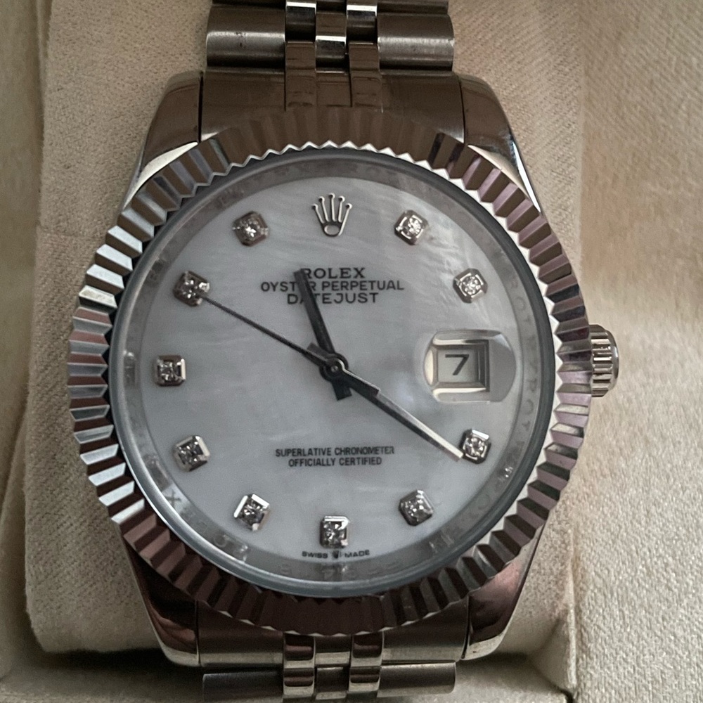 Rolex Men’s Watch. Datejust Stainless Steel Silver Index Dial.